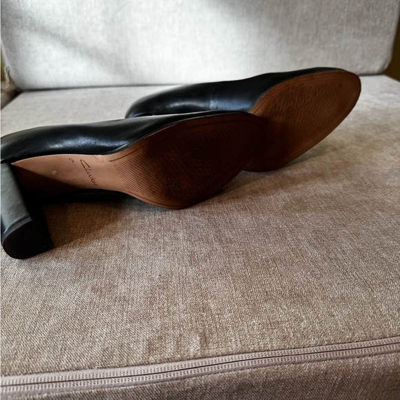 Clarks Block Heel - Picture 6 of 6